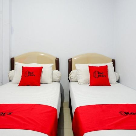 Reddoorz @ Hotel Bravo Pantai Kamali Bau Bau Baubau Εξωτερικό φωτογραφία