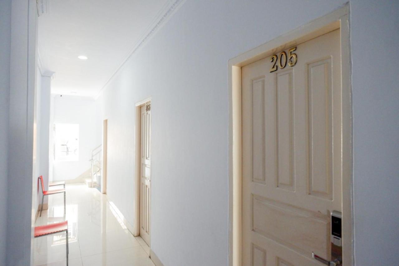 Reddoorz @ Hotel Bravo Pantai Kamali Bau Bau Baubau Εξωτερικό φωτογραφία