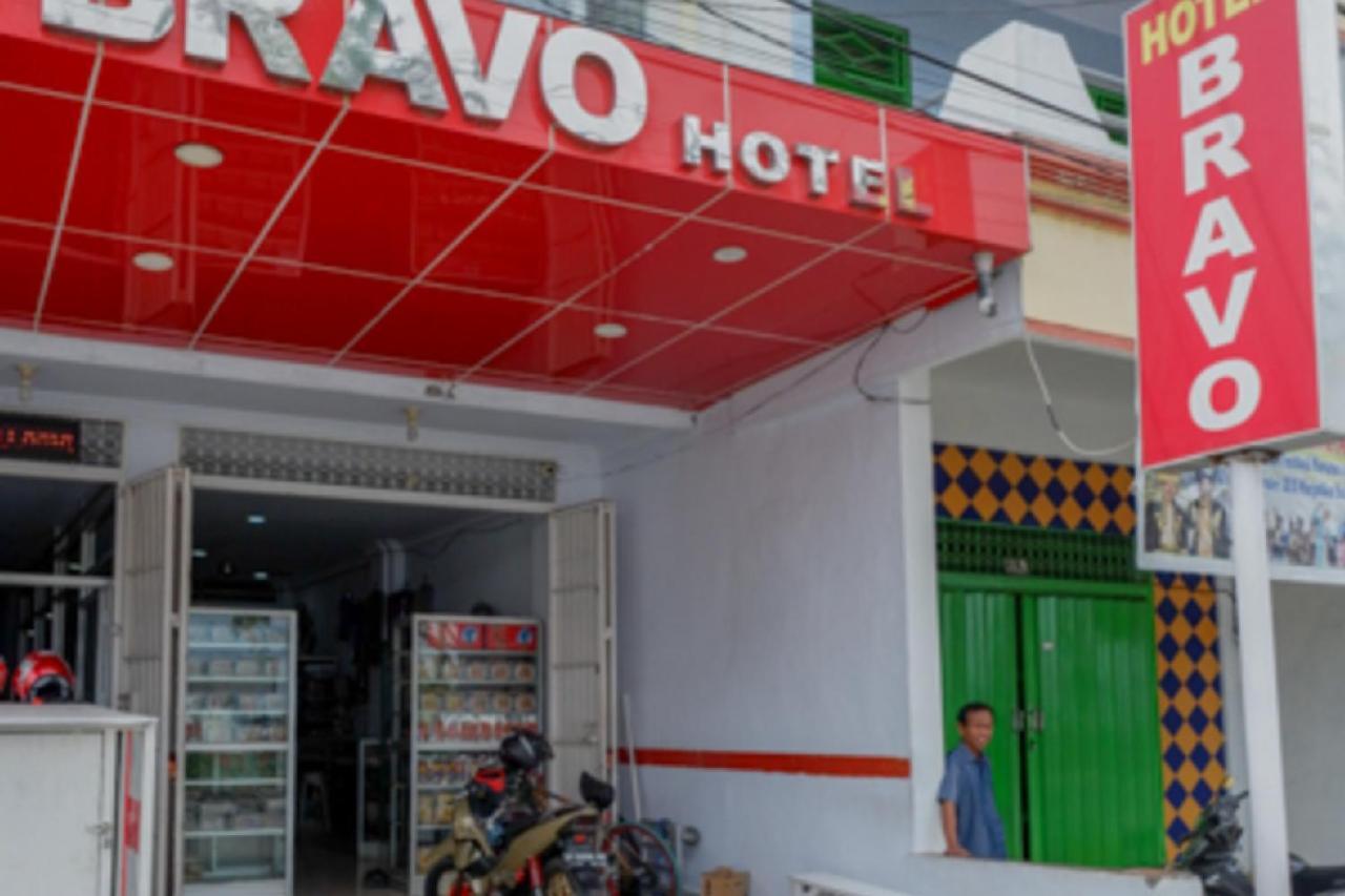 Reddoorz @ Hotel Bravo Pantai Kamali Bau Bau Baubau Εξωτερικό φωτογραφία