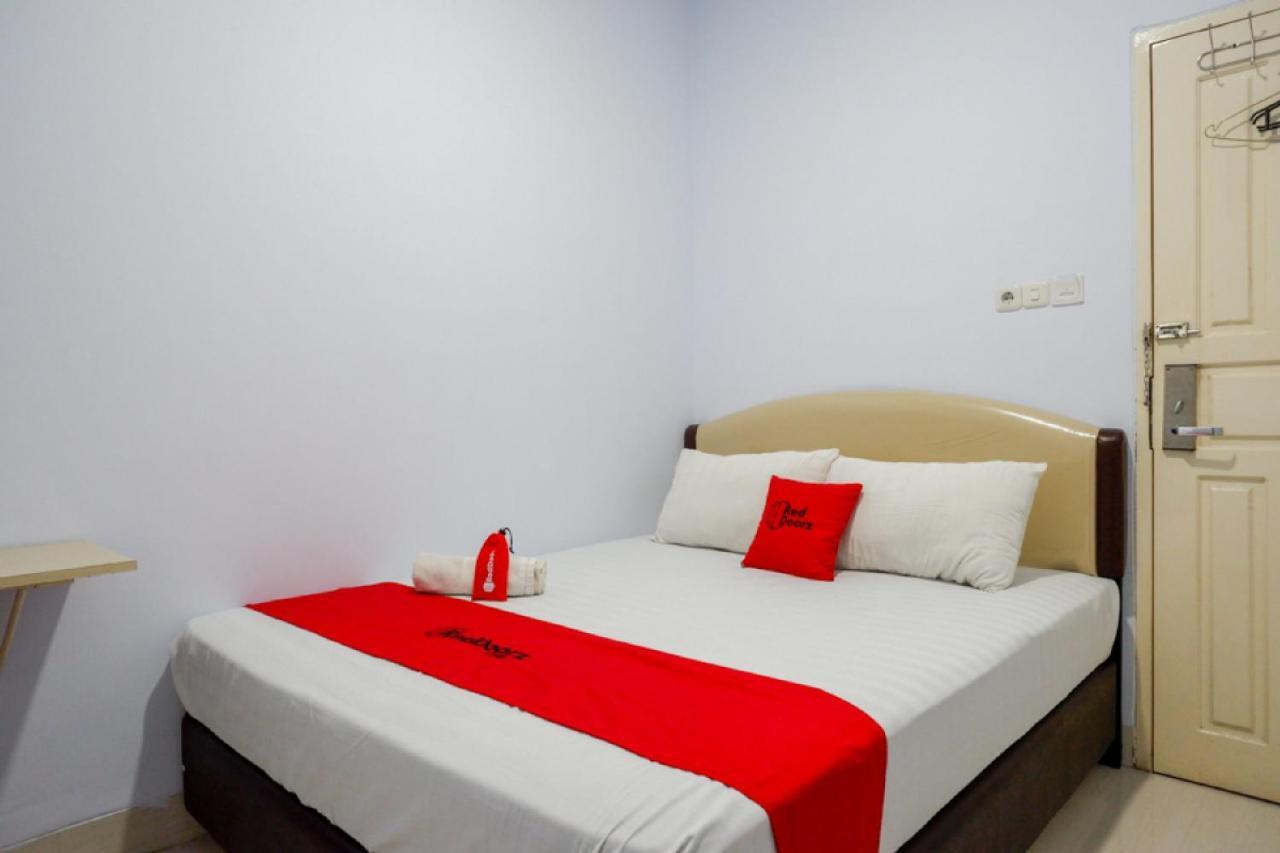 Reddoorz @ Hotel Bravo Pantai Kamali Bau Bau Baubau Εξωτερικό φωτογραφία