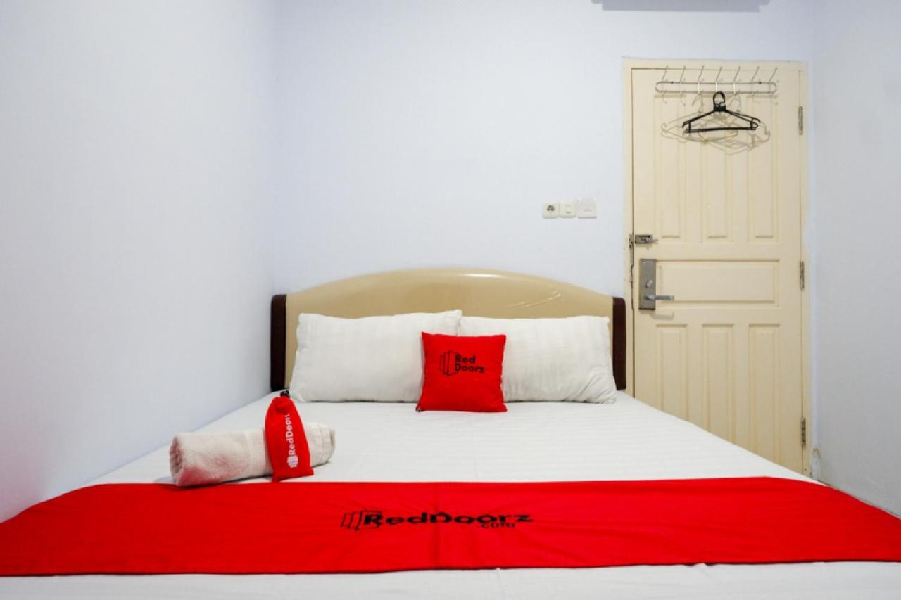 Reddoorz @ Hotel Bravo Pantai Kamali Bau Bau Baubau Εξωτερικό φωτογραφία